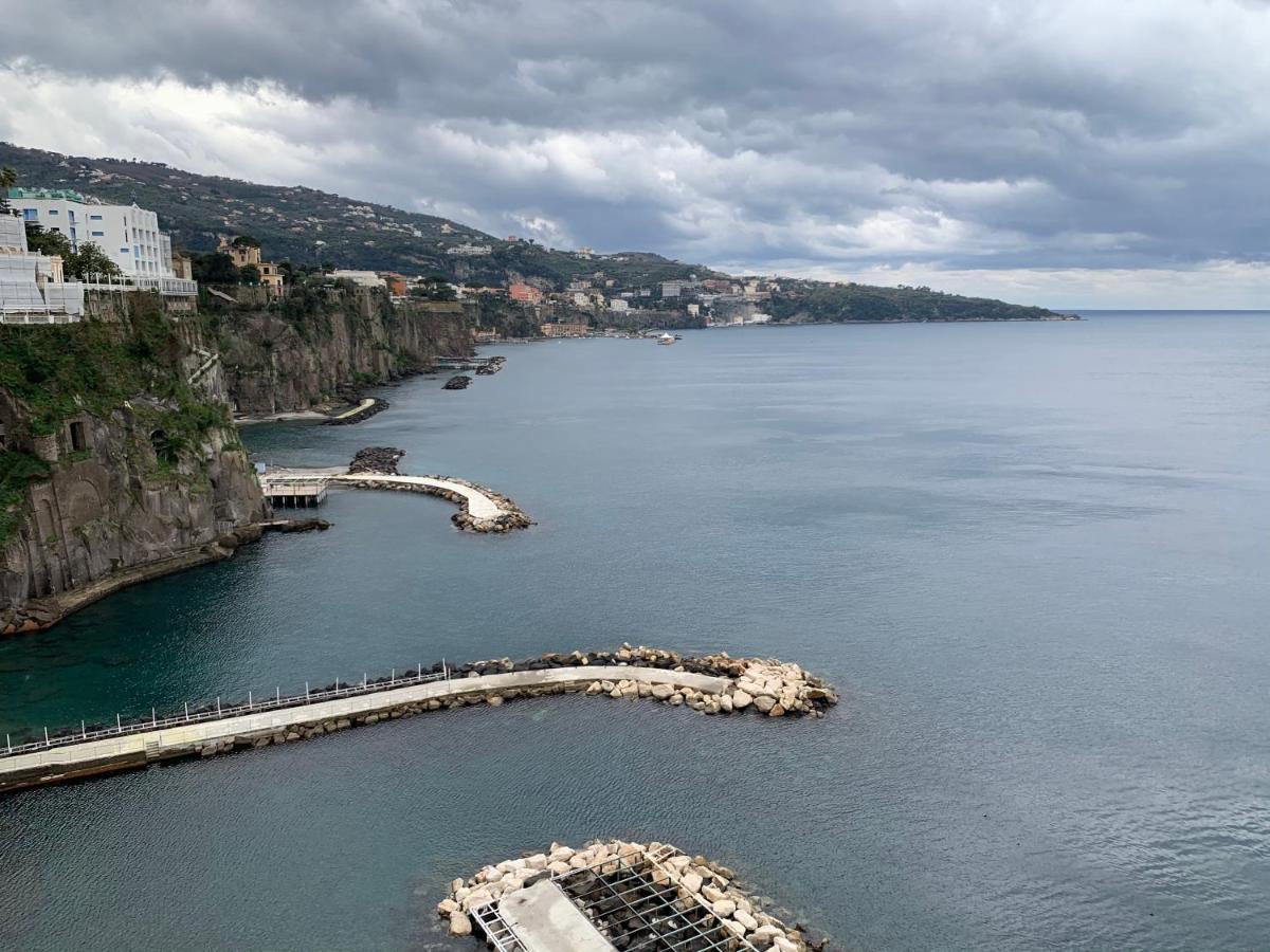 La Dimora Di Cornelia Aparthotel Sorrento Exterior photo